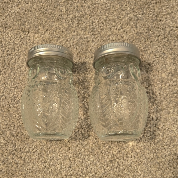 Owl Seasoning Shakers - Picture 1 of 4